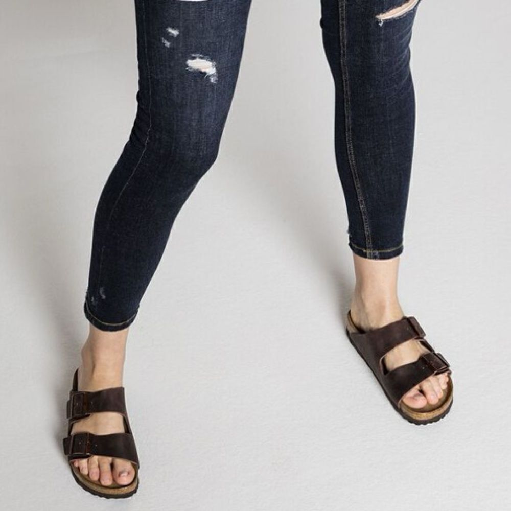 Birkenstock Arizona Soft Footbed Leather Sandals Unisex